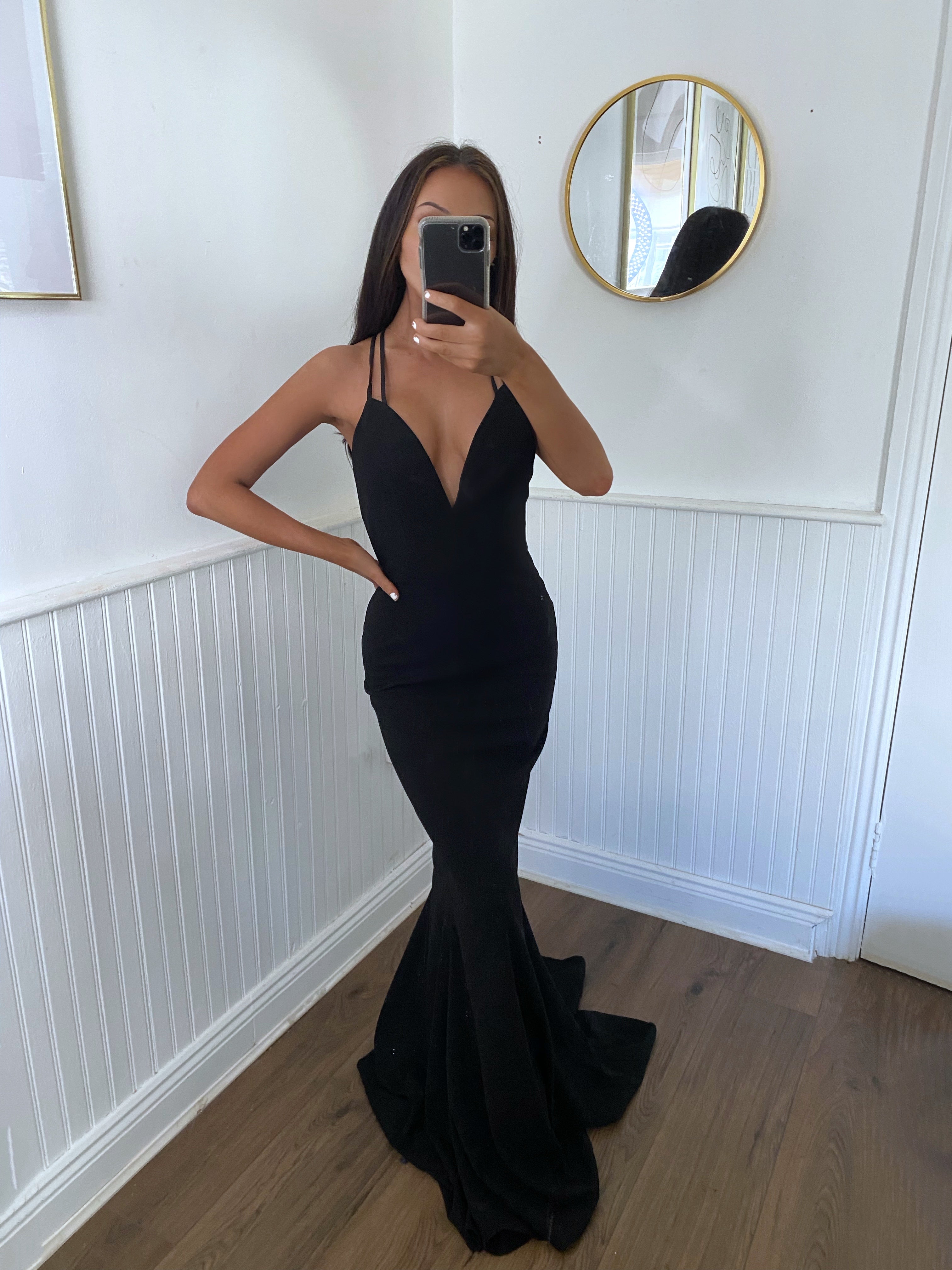 TROY GOWN BLACK